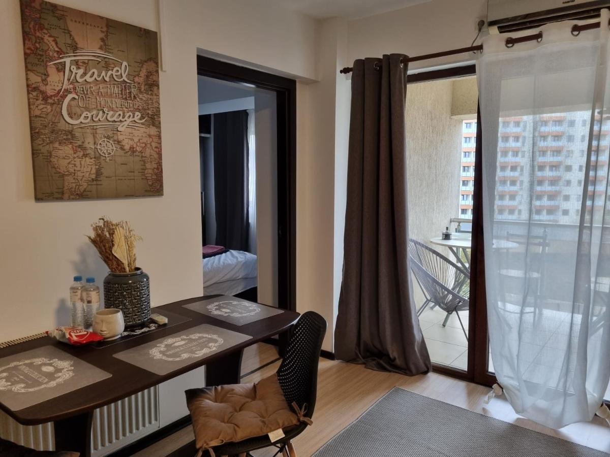 Lovely & Comfy, Central Apt In Iasi Exterior foto